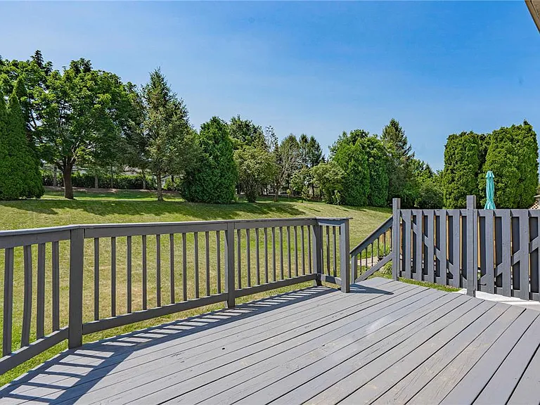 6608 Mine Dr — Photo 33
