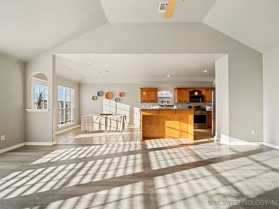 4th image of 20758 E 48th St S