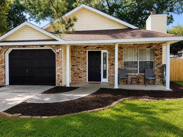 409 McPhail St, Tomball, TX 77375