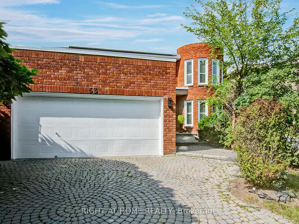 53 Waltham Cres