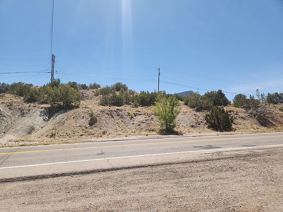 4th image of 574 State Highway 165