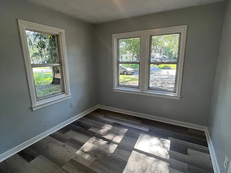 2135 King Ave — Photo 10