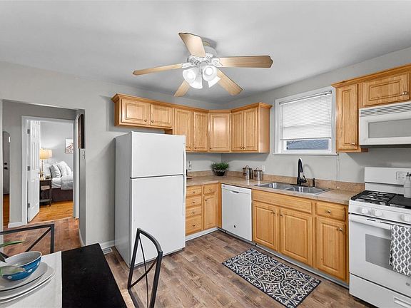 5th image of 4026 Avenue F St