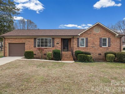 126 Oakside Dr, Harrisburg, NC, 28075