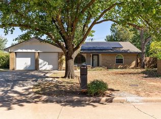 12300 Springwood Dr, Oklahoma City, OK 73120