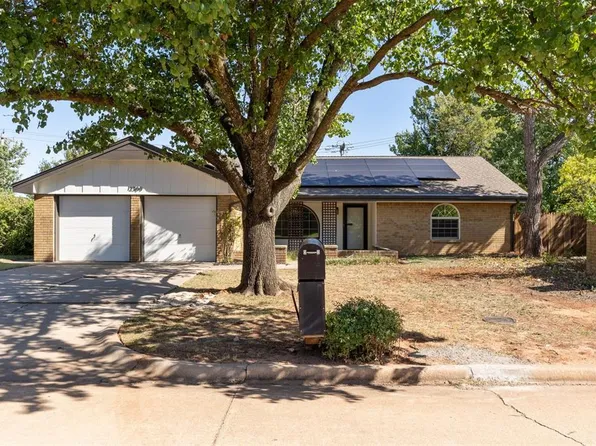 12300 Springwood Dr, Oklahoma City, OK 73120