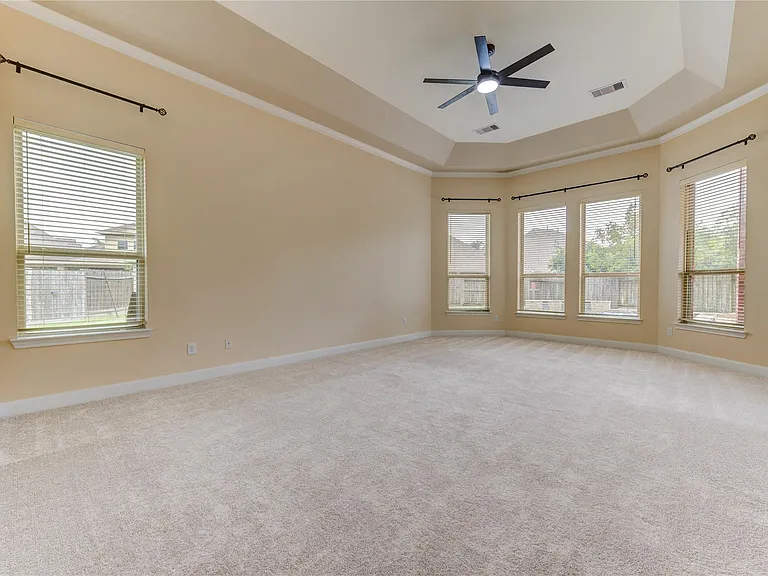 1335 Altavilla Ln — Photo 23