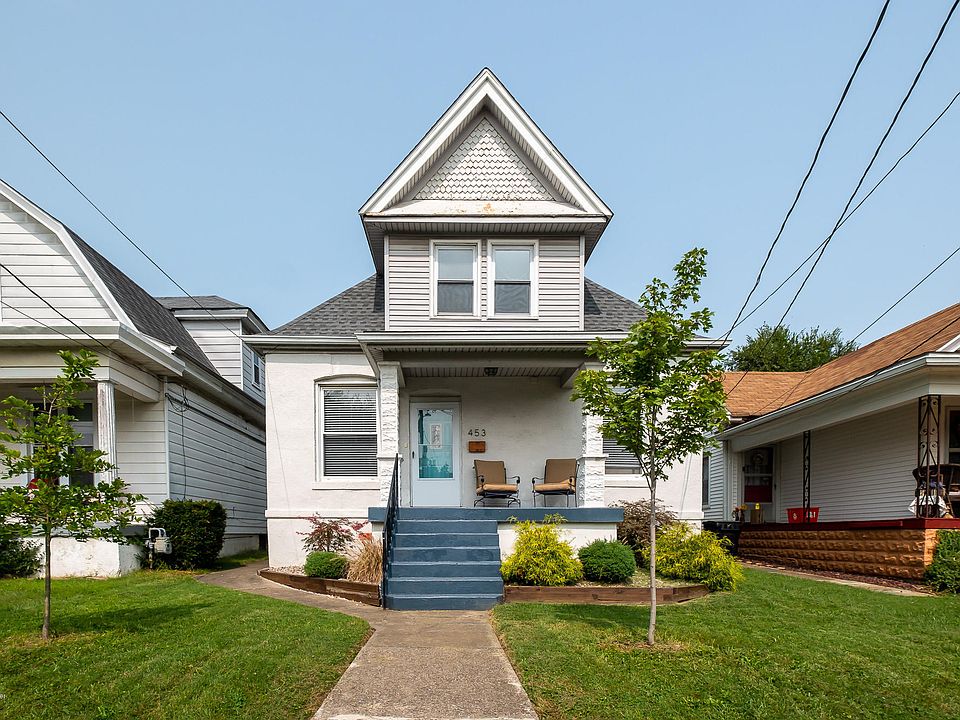 1st image of 453 E Lee St