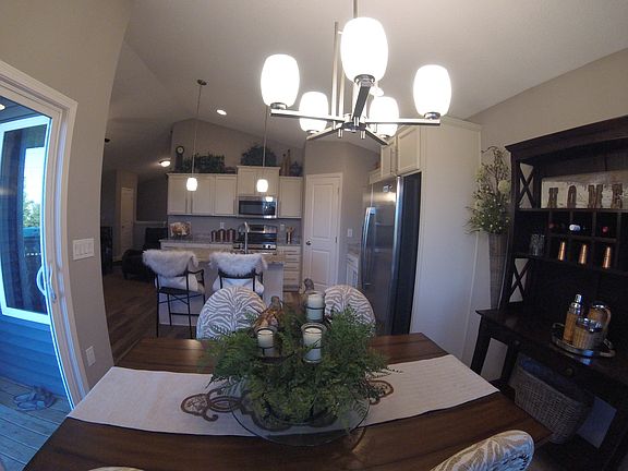 4th image of 8983 Linden Dr