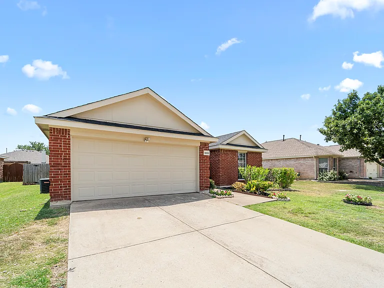 9825 Tyler Dr — Photo 39