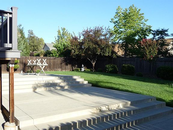 2nd image of 12520 Meadows Ct