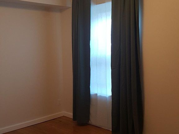 5th image of 3023 W Leland Ave APT 2