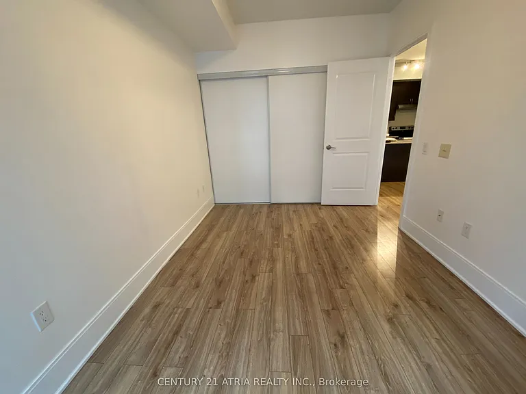 560 Front St W #706 — Photo 5