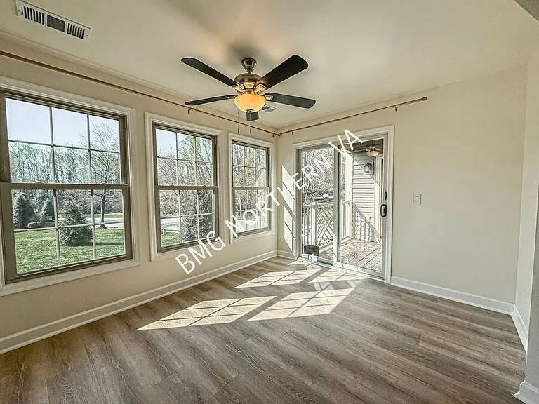 12005 Ridge Knoll Dr #10 — Photo 7