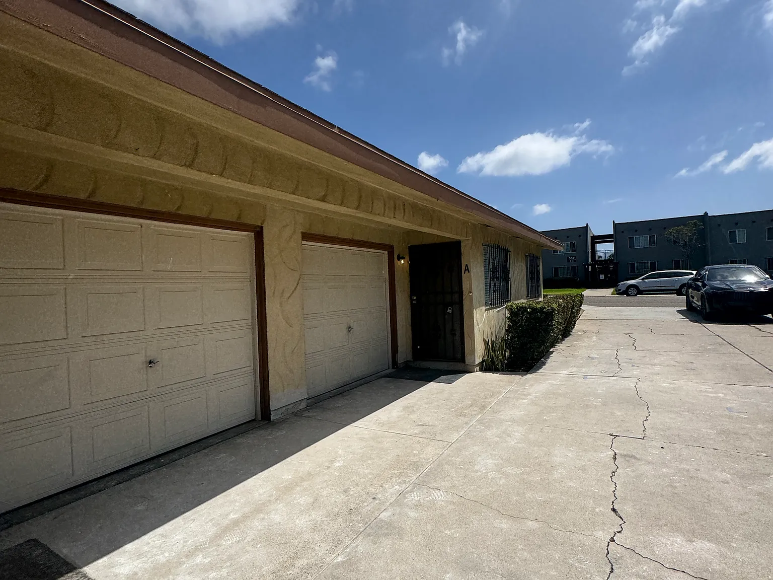 2 bed, 1.5 bath, $2,950 — Photo 2
