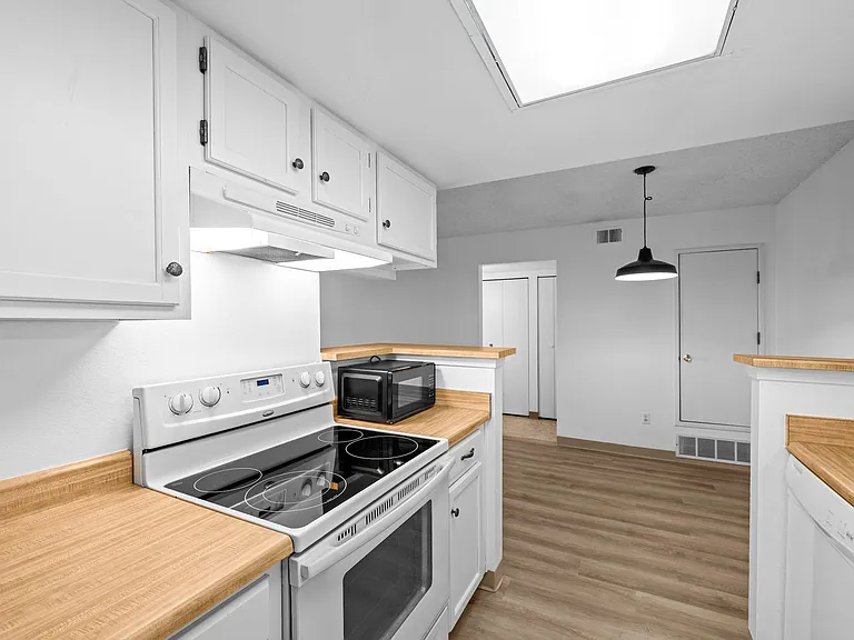 4400 S Quebec St #102-R — Photo 7