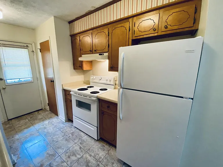 145 E Pine St #1E — Photo 14