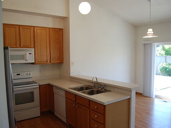 5th image of 15110 87th Street Ct E
