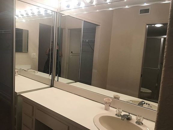 3rd image of 5550 Witney Dr APT 114