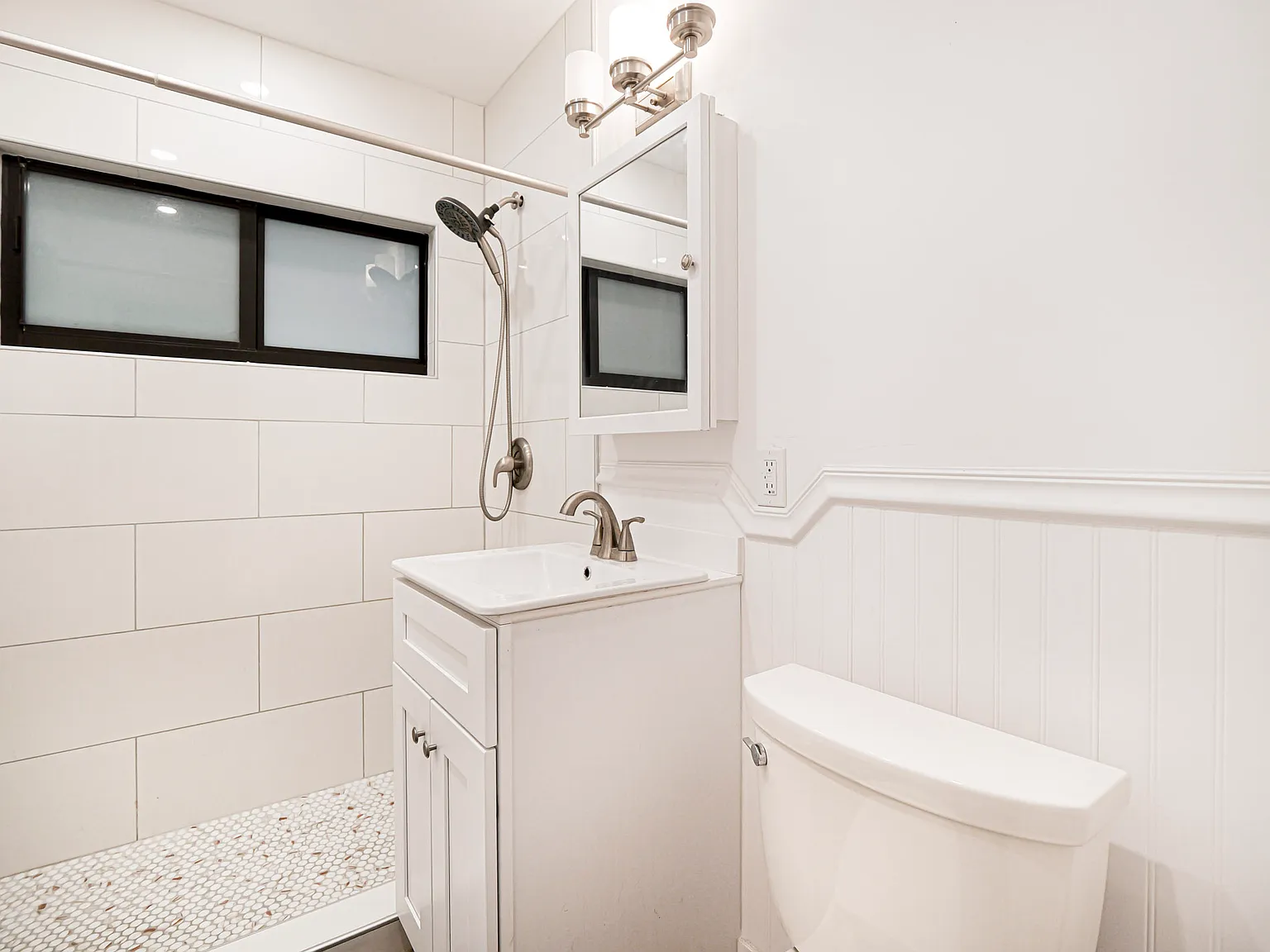 4 bed, 2918 sqft, $15,000 — Photo 3