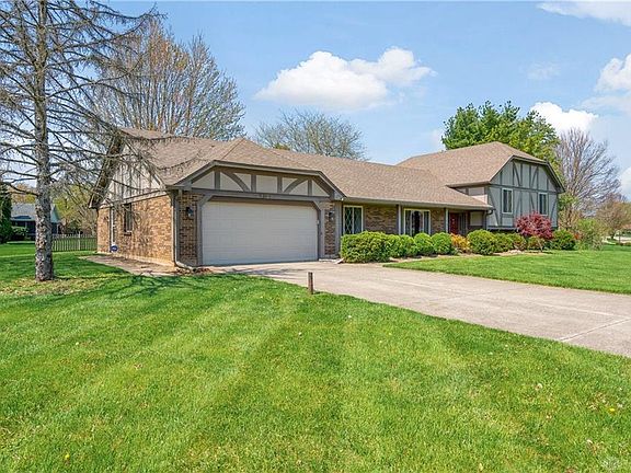 4th image of 9266 N Creek Ln