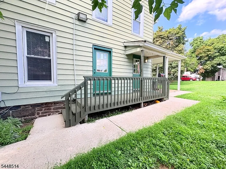 136 Main St — Photo 14