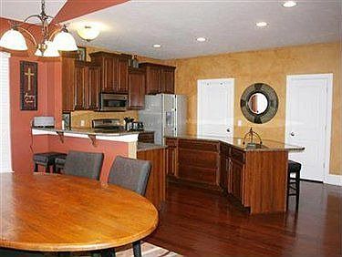 3rd image of 3979 Turnberry Dr