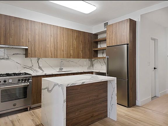 2nd image of 149 Spring St APT 5