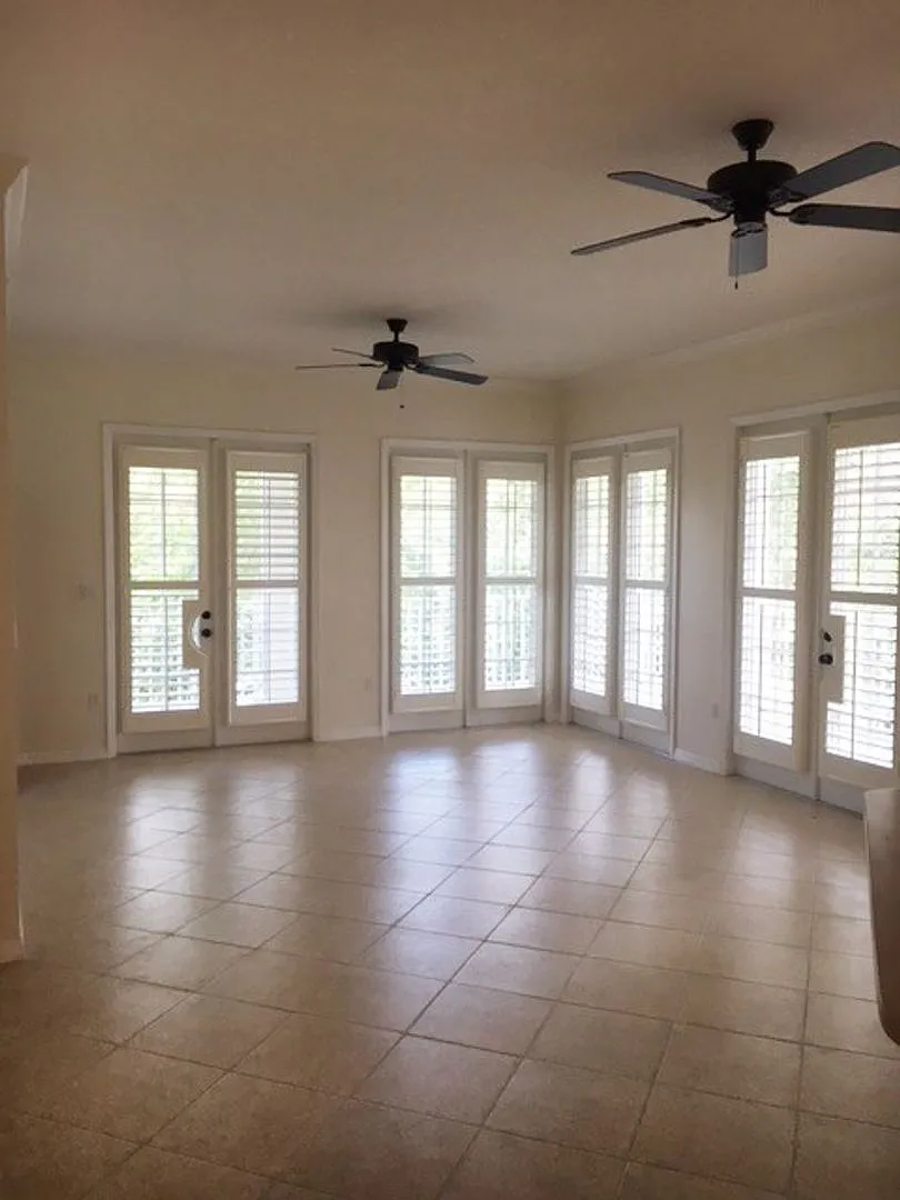 Building Photo - 854 Blue Sage St #203