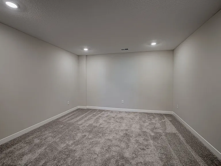 3735 SW Clayton Pl — Photo 22
