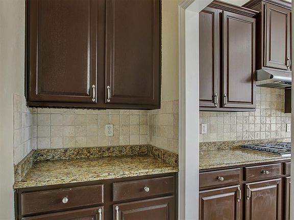 5th image of 1510 Mallard Cir