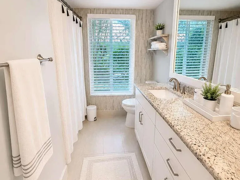 2932 Banyan Boulevard Cir NW — Photo 9