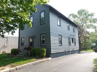 51 S Seymour Ave #2, Grayslake, IL