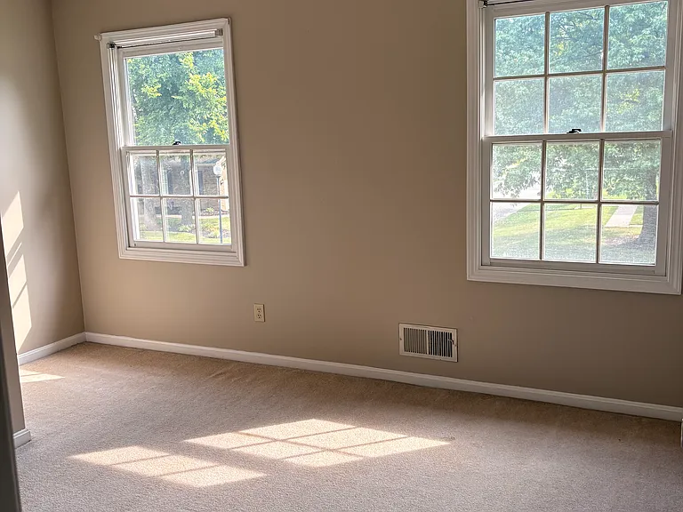 4214 Holly Tree Dr — Photo 6