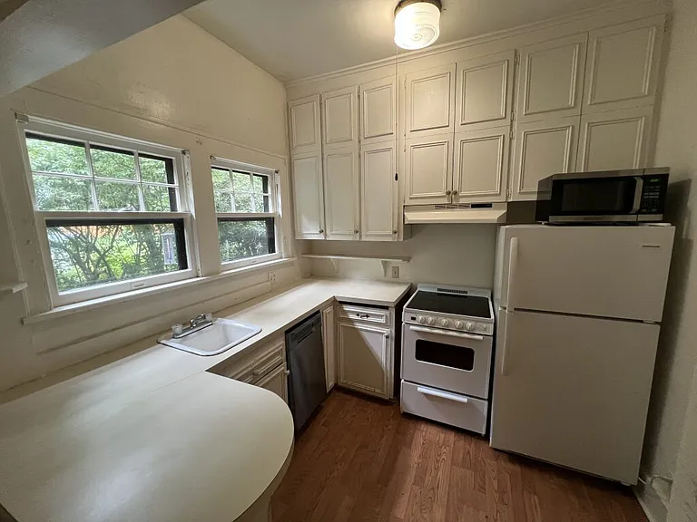 115 Heights Ct — Photo 5