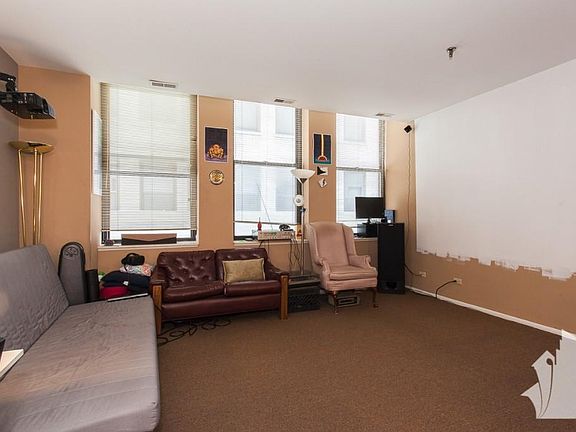 5th image of 740 S Federal St #3O9