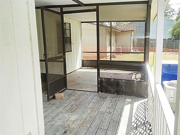 5th image of 2422 India Palm Dr
