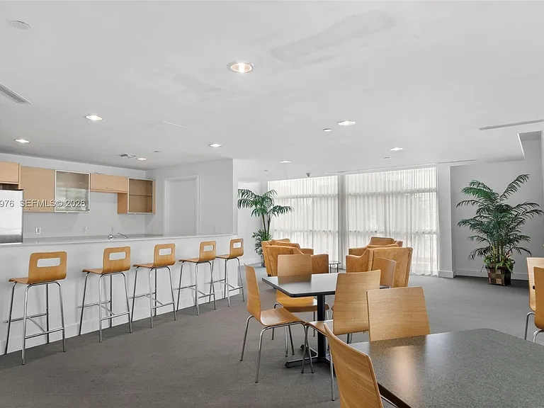 350 NE 24th St #703 — Photo 20