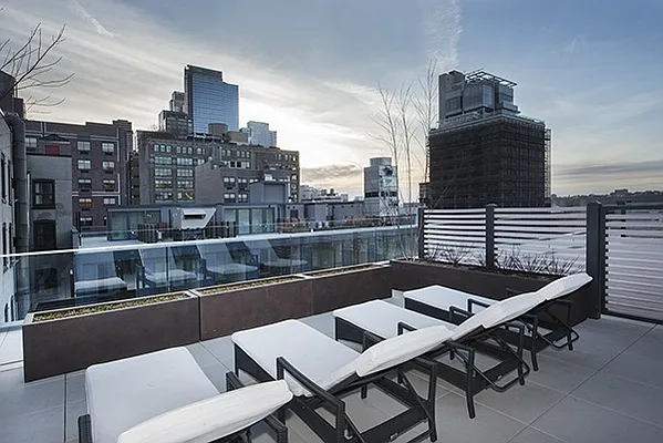 Rented by Nest Seekers International | media 31