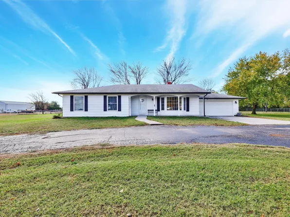 15015 W Macarthur Rd, Wichita, KS 67227