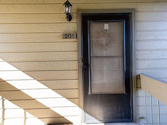 4th image of 5102 80th St Building A-201