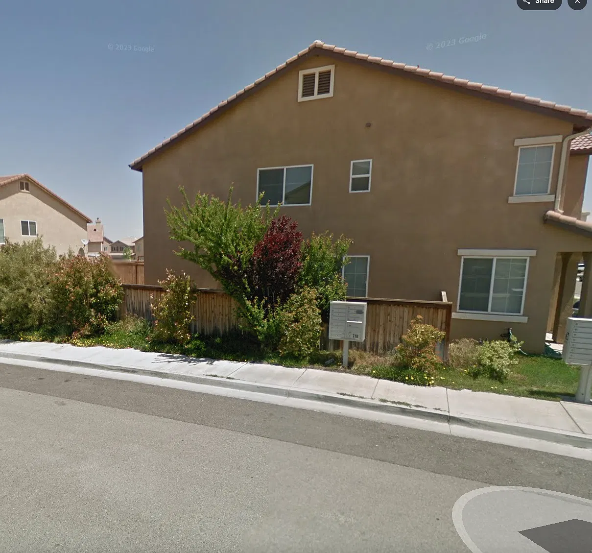 5 bed, 2518 sqft, $2,900 — Photo 2