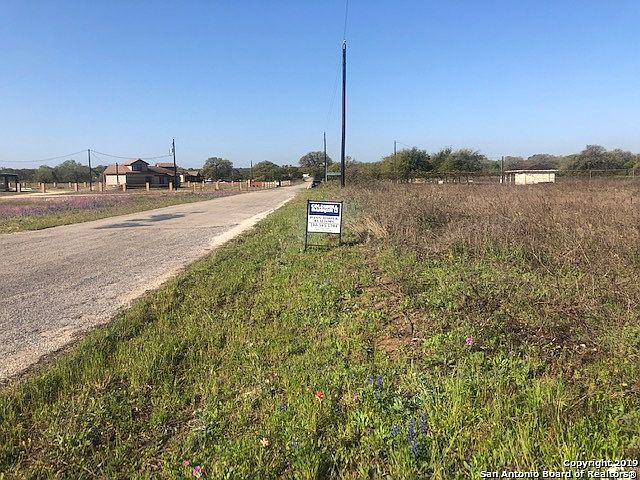 1st image of 409 County Road 341