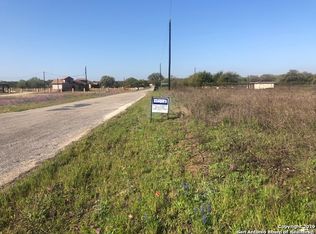 409 County Road 341, La Vernia, TX 78121
