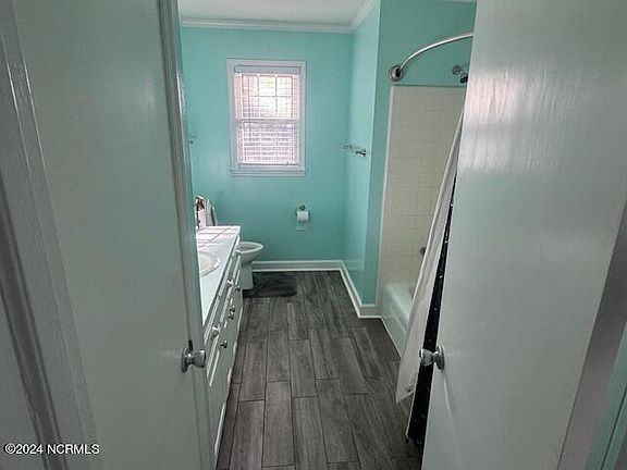 5th image of 1597 Eastwood Drive