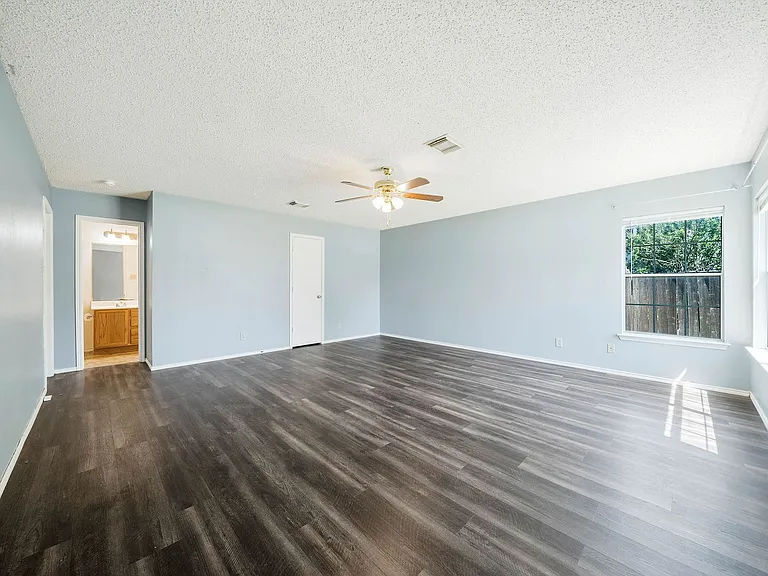 7839 Bypass Shls — Photo 12