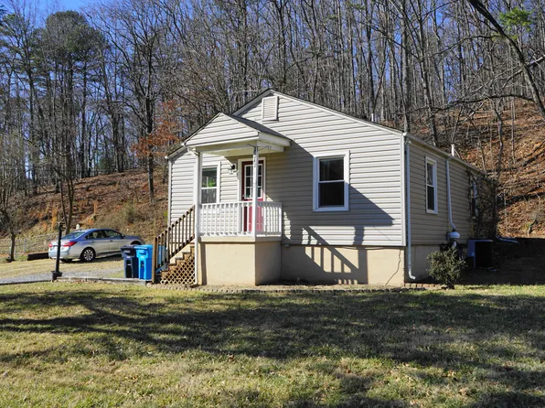 4242 Southern Hills Dr SW, Roanoke, VA 24014