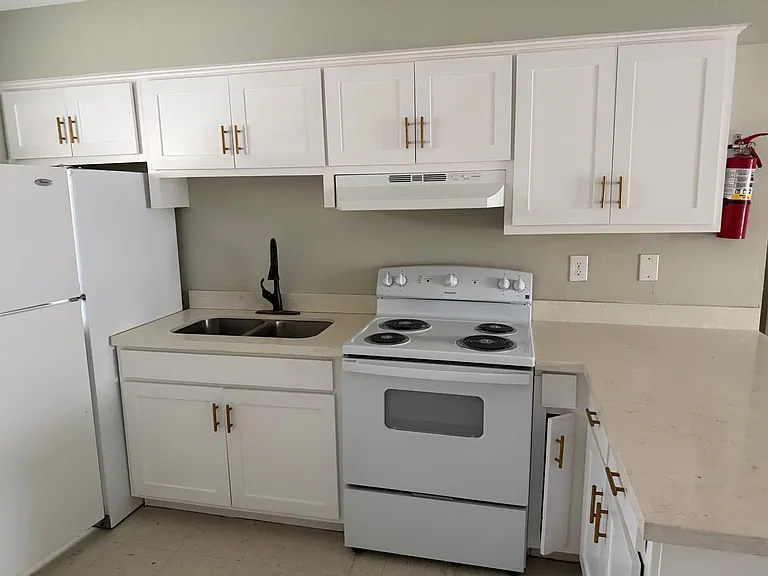 207 S Sugar Rd — Photo 3