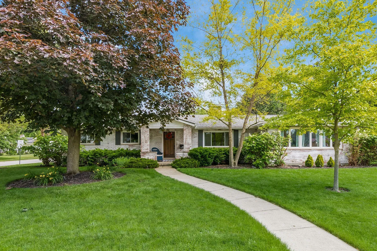 2356 Haviland Rd photo 1