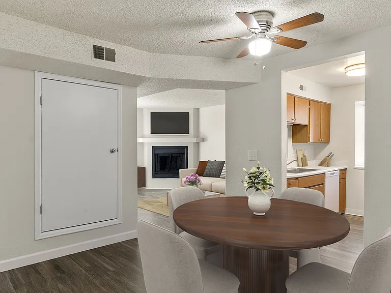Dining Area in Classic Unit at Horizon East Apartments